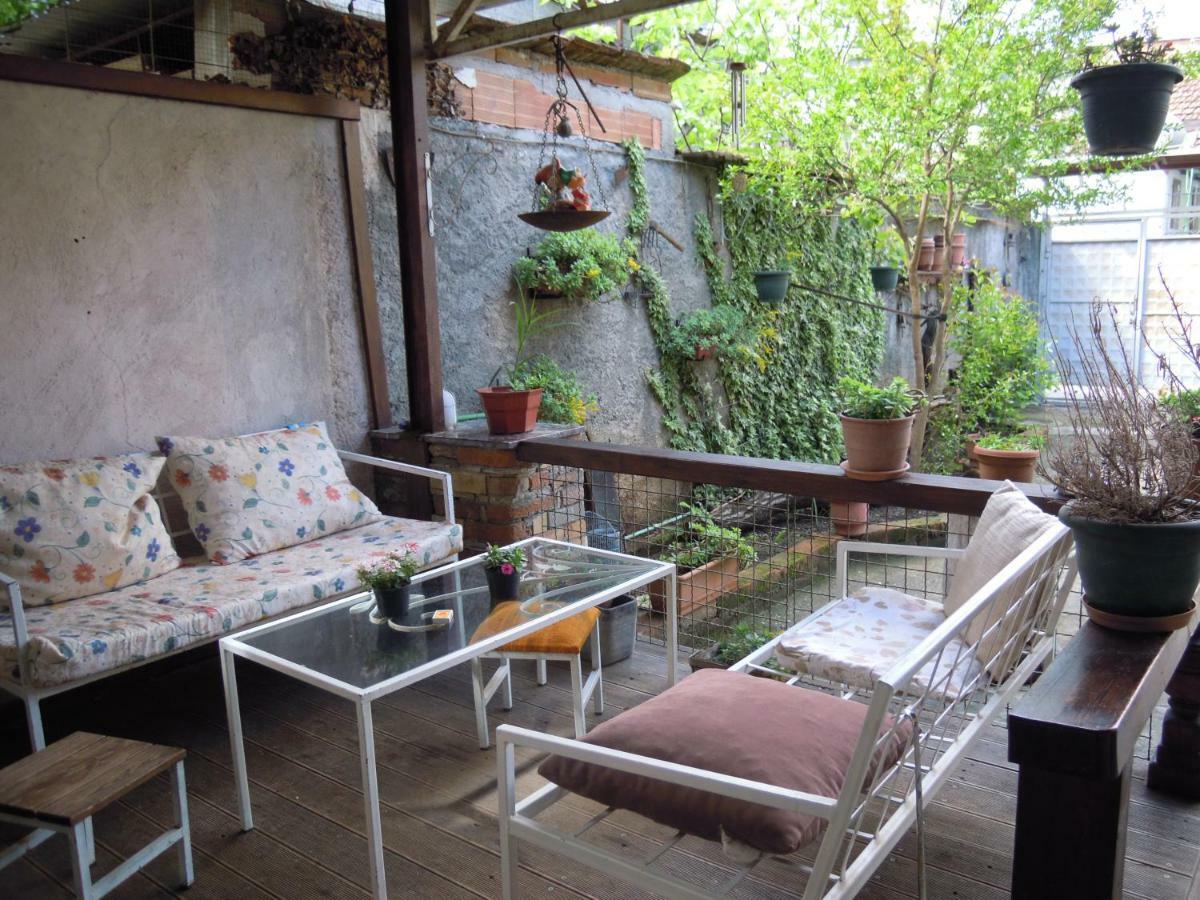 Angie'S Shared Villa Tam Tirana Exterior photo